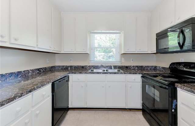 1911 Silver Creek Drive Gallery 3
