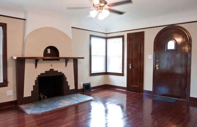 3-Bedroom in Browns Addition Gallery 3