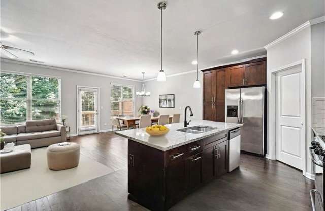 5590 Bright Cross Way Gallery 2