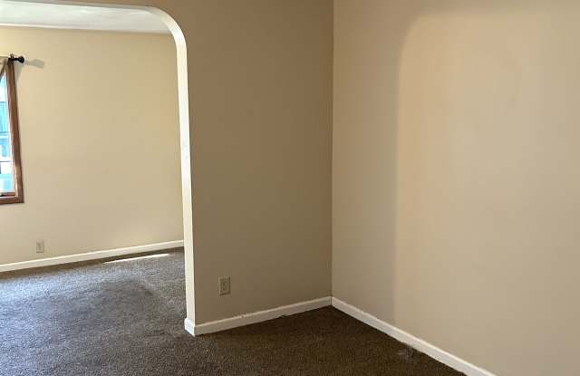 175 Lisbon Avenue Gallery 4