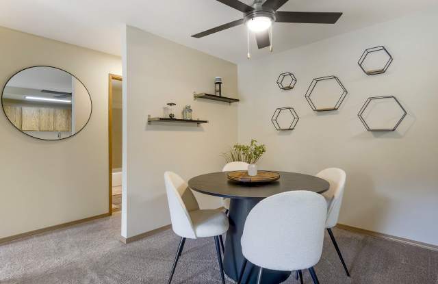 Alderwood Heights Gallery 3
