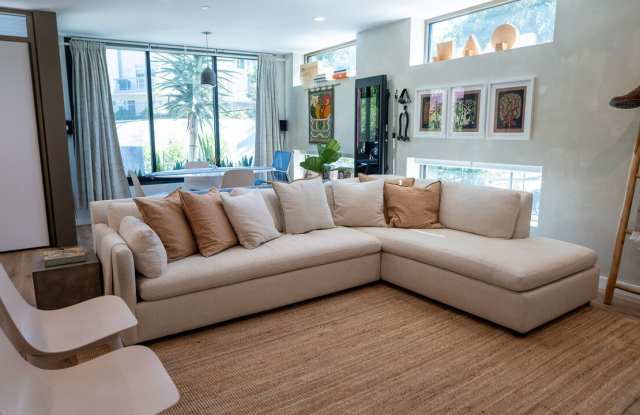 2811 Waverly Dr Gallery 4