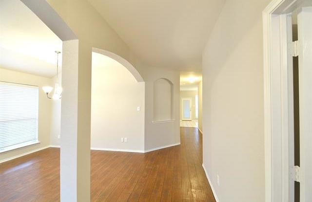 2203 Woodberry Drive Gallery 2
