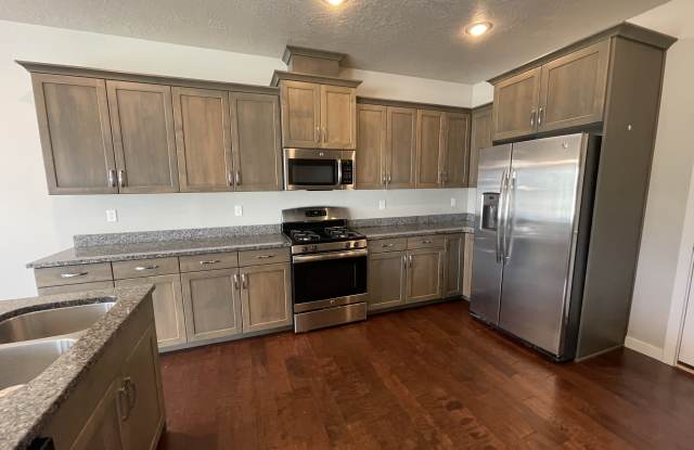 9127 W Tillamook Dr photos photos