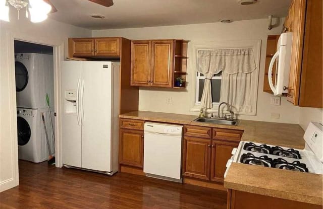 16 Kent Road - 16 Kent Road, Island Park, NY 11558