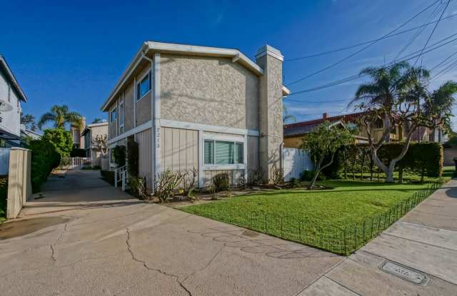 REMODELED, BRIGHT  AIRY, 1550 SQ FT, 3BR2.5BA HOME, W/PATIO  2-CAR GARAGE NEAR PARKS, SCHOOL  2 MINS TO BEACH! - 2213 Pullman Lane, Redondo Beach, CA 90278