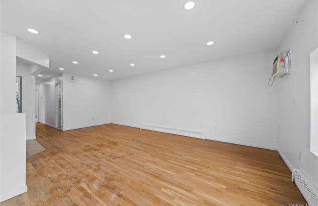 12689 Flatlands Avenue Gallery 3