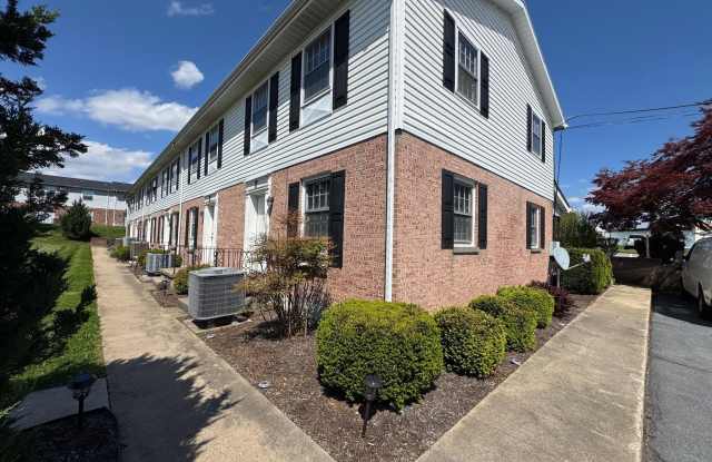 1781 LINCOLN WAY E - 1781 Lincoln Way East, Guilford, PA 17202