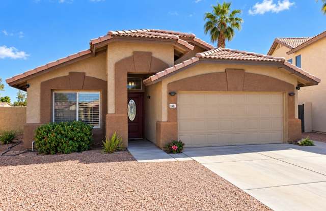 Beautiful 3-Bedroom Home with Pool in The Provinces – Chandler! Gallery 1