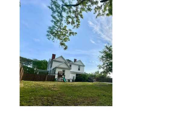 **Charming Small-Town Home Near Clark's Hill Lake - An Exceptional Opportunity Awaits!** Gallery 4