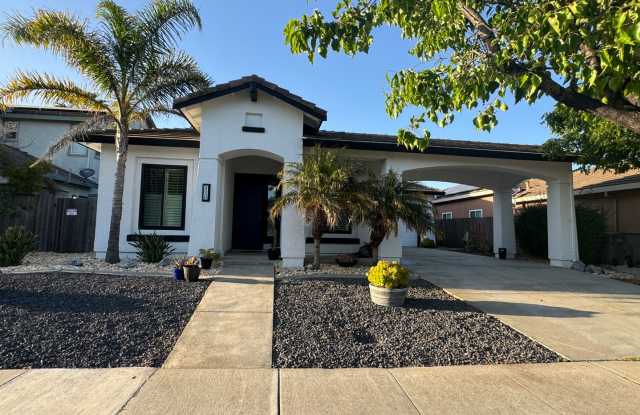 CLEAN AND SPACIOUS ONE STORY, 3 BED, 2 BATH, 2 CAR GARAGE IN WEST SACRAMENTO photos photos