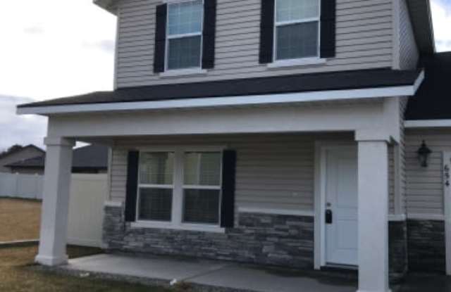 654 Heidi Ave photos photos