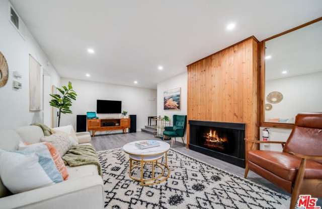 11108 Summertime Ln photos photos