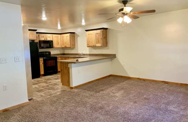 2540 Westwood Loop -2 Gallery 1