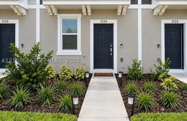 3124 Skyline Loop Gallery 1