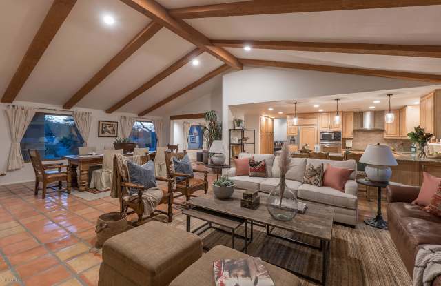 4812 E ROVEY Avenue Gallery 4