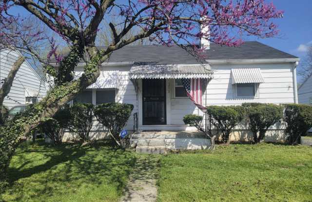 311 Ernst Avenue photos photos