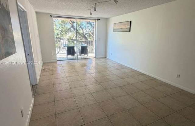 1465 NE 123rd St photos photos