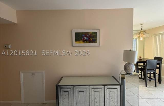 3032 Hythe B Gallery 4