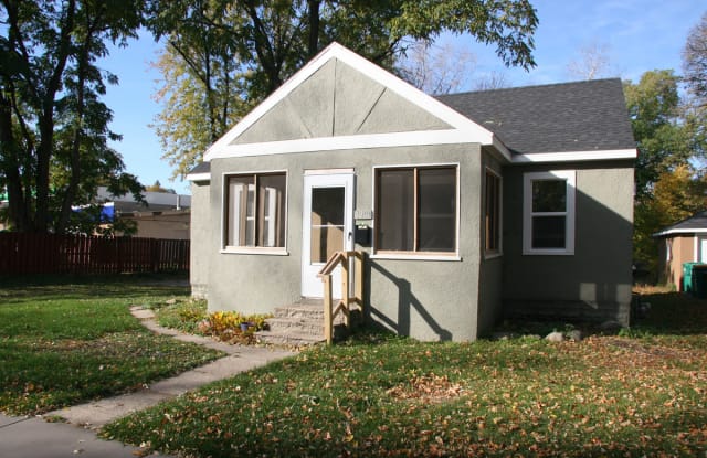 4209 Zane Ave N - 4209 Zane Avenue North, Robbinsdale, MN 55422