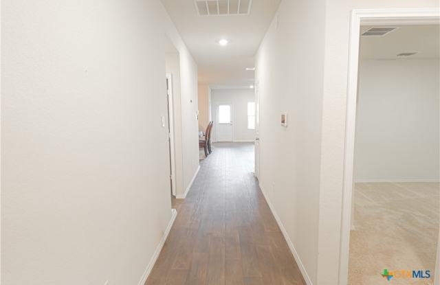 348 Desert Willow Gallery 4
