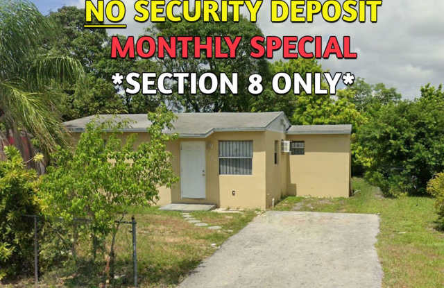 Large 3-2 house with hookups for washer and dryer photos photos