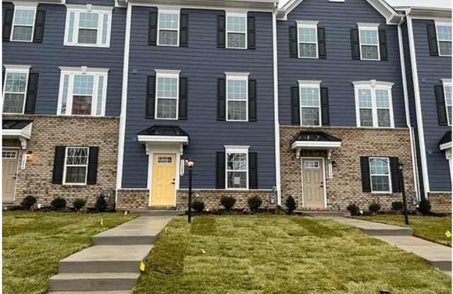 Charming 3BR Townhome in Ashland Gallery 1