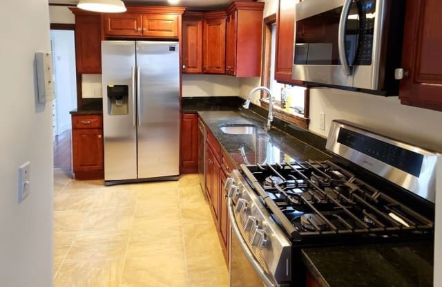 625 South St - 625 South Street, Boston, MA 02131