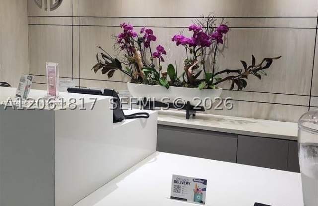 185 SE 14 Gallery 2