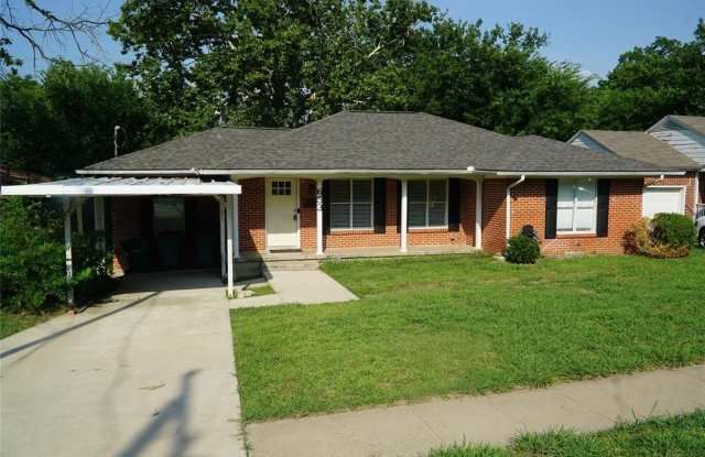 653 Kessler Boulevard - 653 Kessler Boulevard, Sherman, TX 75092