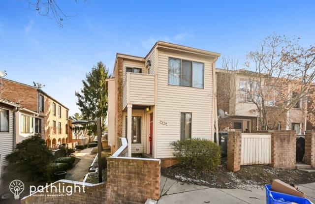 9616 Brassie Way - 9616 Brassie Way, Montgomery Village, MD 20886