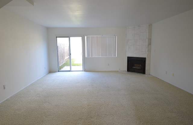 12075 Stonegate Lane Gallery 2