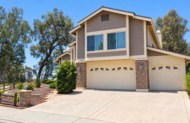 4 Bedroom House in Scripps Ranch - Cul De Sac Location Gallery 3