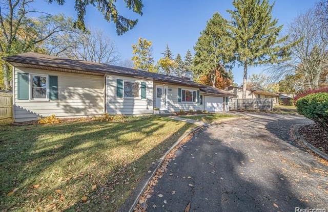 5631 LIVERNOIS Road - 5631 Livernois Road, Troy, MI 48098
