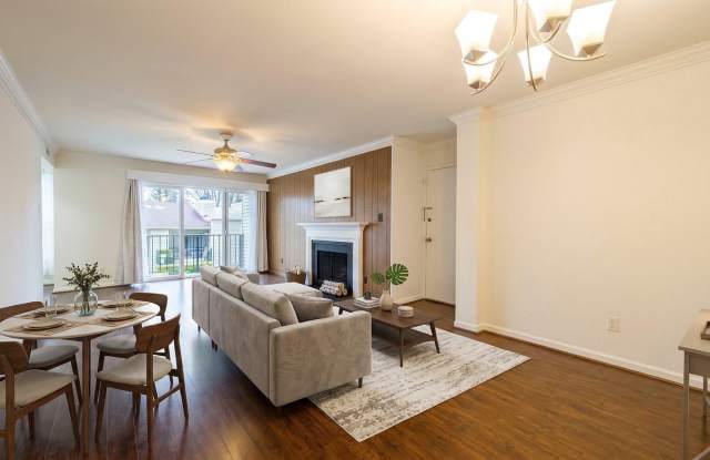 136 DUVALL Lane photos photos