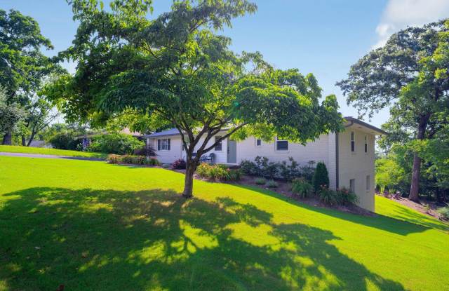 3594 Knollwood Hill Drive Gallery 4