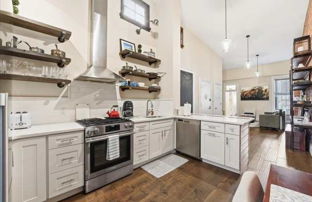 1122 HUDSON ST photos photos