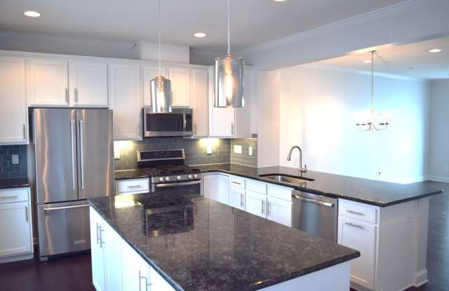 6051 Kentworth Drive Gallery 3