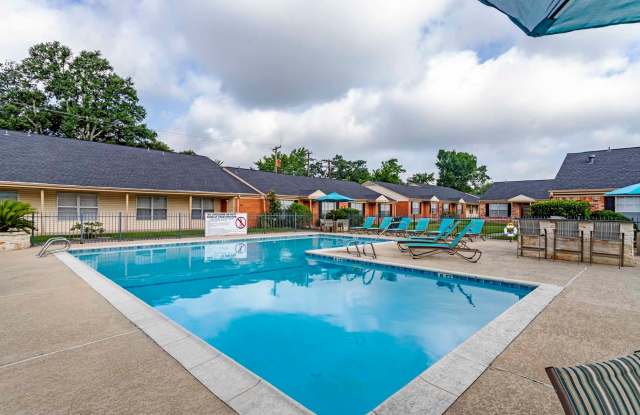 Willow Oaks Apartments photos photos