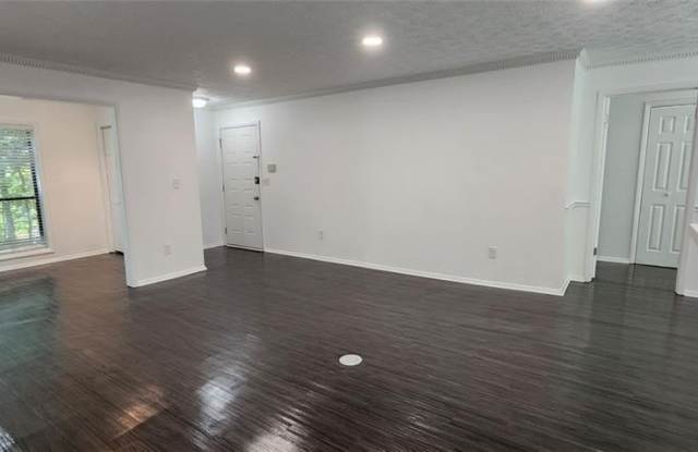 307 Dunbar Drive Gallery 4