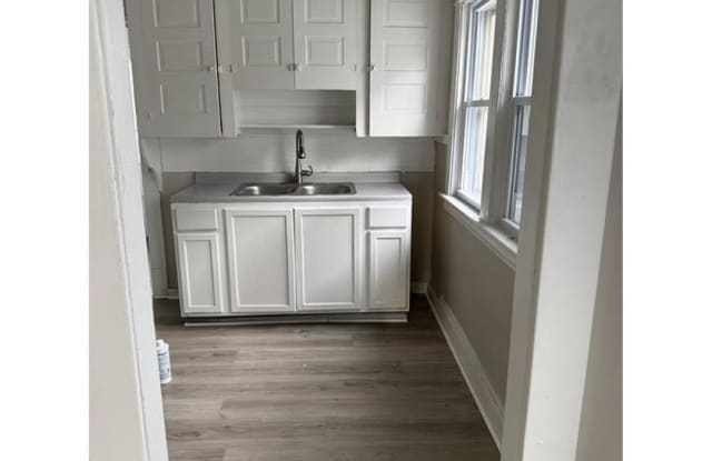 11903 Fairport Ave photos photos