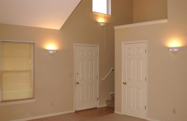 680 Circle Pine Drive - A Gallery 3