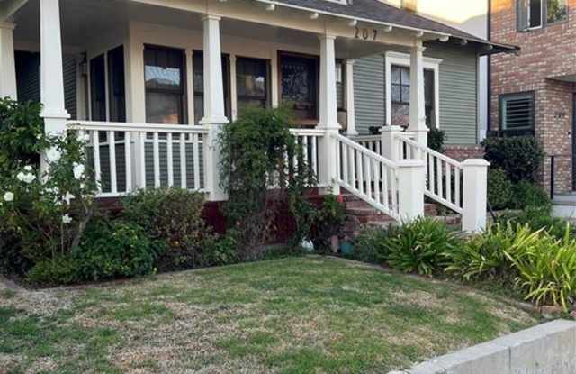 207 9th Street photos photos