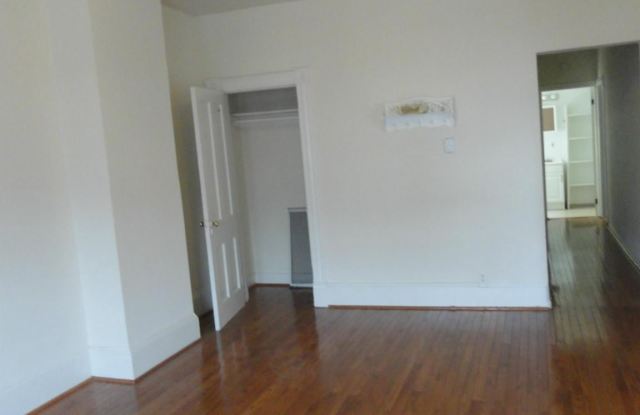 706 QUINCY STREET NW Gallery 3