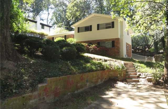2554 Skyland Trail NE Gallery 3