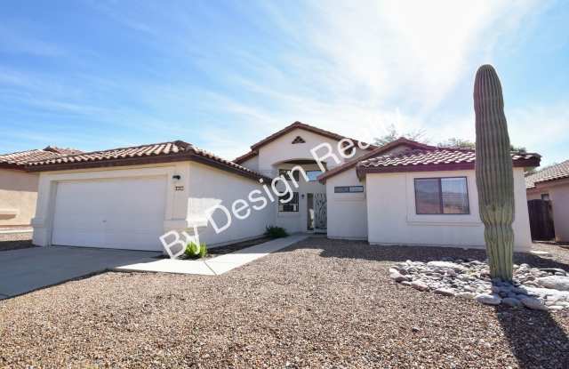 Silverado Hills 3 Bed 2 Bath with Cook's Kitchen Gallery 1