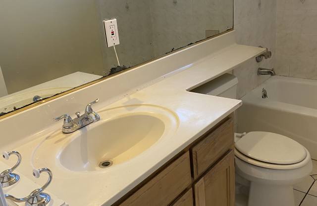 3538 W 108th St - 3538 West 108th Street, Inglewood, CA 90303