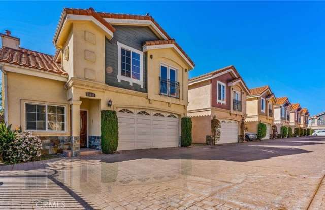 13769 Cordary Ave 13969 photos photos 13769 Cordary Ave 13969 photos photos