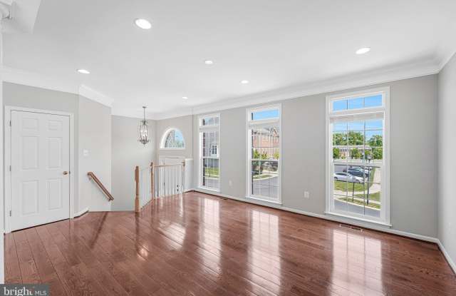 22247 WATERBERRY Terrace Gallery 4
