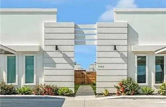 1312 Lore Drive unit: 1 photos photos